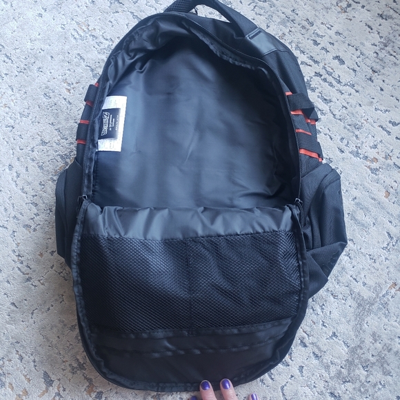 Dragonball Z Special Edition Goku Built Up Backpack. NWT - Picture 8 of 8
